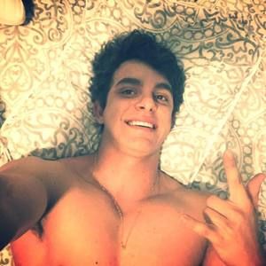 Meet your Posher, Joao miguel